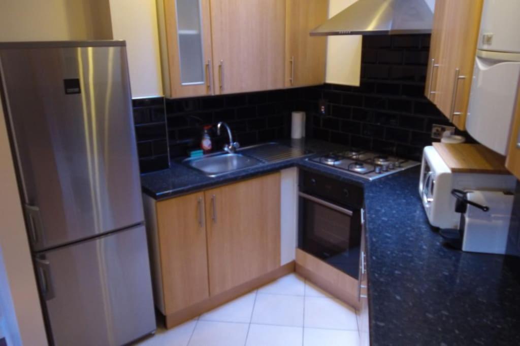 Must See, Quality 1 Bed, Romford, 20 Mins C.London المظهر الخارجي الصورة